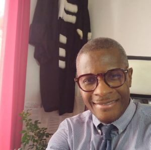 Joël Sylvestre du mouvement convergence candidat aux prochaines municipales à Baie-Mahault appelle à « arrêter le bluff ».