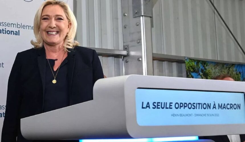 Marine Le Pen, à Hénin-Beaumont le 19 juin 2022 au soir du succès de son parti le Rassemblement national qui remporte 89 sièges de députés à l'Assemblée nationale.