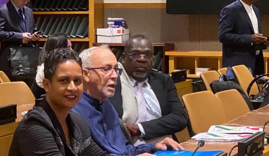 Une délégation présente à la 78e Assemblée générale de l'ONU à New York le 22 septembre 2023 demande la décolonisation de la Guadeloupe. Photo : Alyans Nasyonal Gwadloup