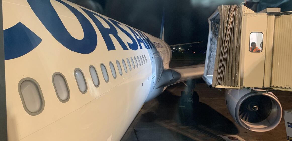 Arrivée vol corsair aéroport Guadeloupe pôle Caraïbes