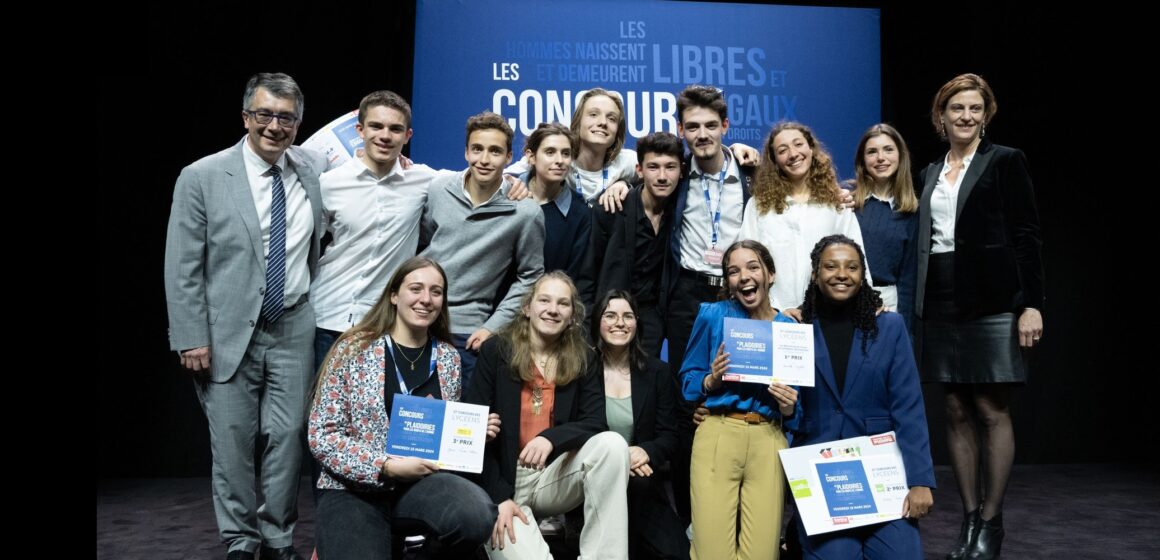 Noélyn Cairo a remporté le 2e prix du concours de plaidoiries des lycéens sur les droits de l’homme organisé par le Mémorial de Caen en Normandie le 15 mars. Photo : Mémorial Caen