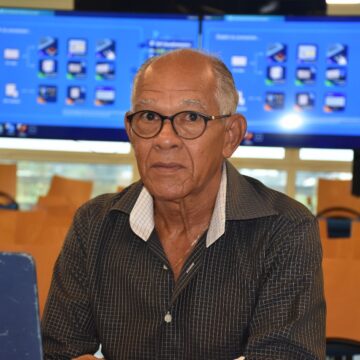 Edouard Geoffroy, auteur d’une analyse économique de la viabilité de la filière, vendredi 23 février 2024 à la Chambre d’agriculture de Guadeloupe. Les présidents de Région et Département étaient invités par les planteurs de canne en colère.