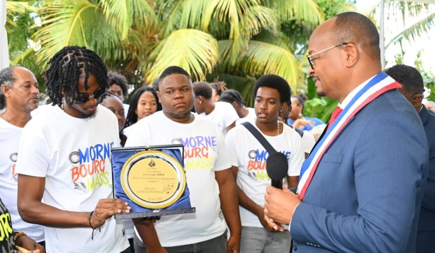 Ce 12 avril, la salle polyvalente de Saint-Jean située dans le bourg de Petit-Bourg est inaugurée. Photo : Petit-Bourg la ville qui bouge.