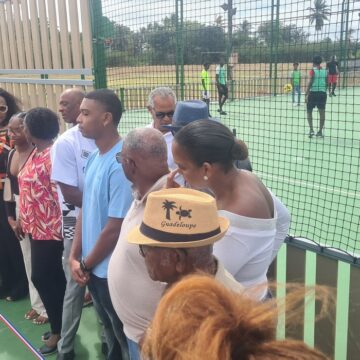 Samedi 22 février la commune de Grand-Bourg inaugure un terrain multisports, baptisé « City stade des Basses - Claude Céprika ». Photo : FB Maryse Etzol