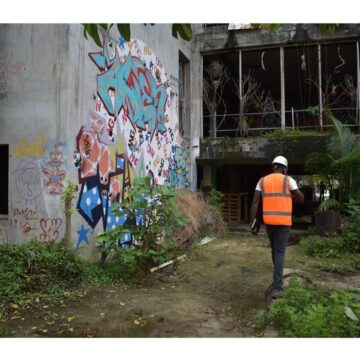 Au Centre des arts de Pointe-à-Pitre, après des années d'abandon, les travaux entrent ce 17 octobre 2025 dans une phase active de reconstruction pour redonner vie à ce lieu culturel emblématique. Photo : Communauté d'Agglomération Cap Excellence