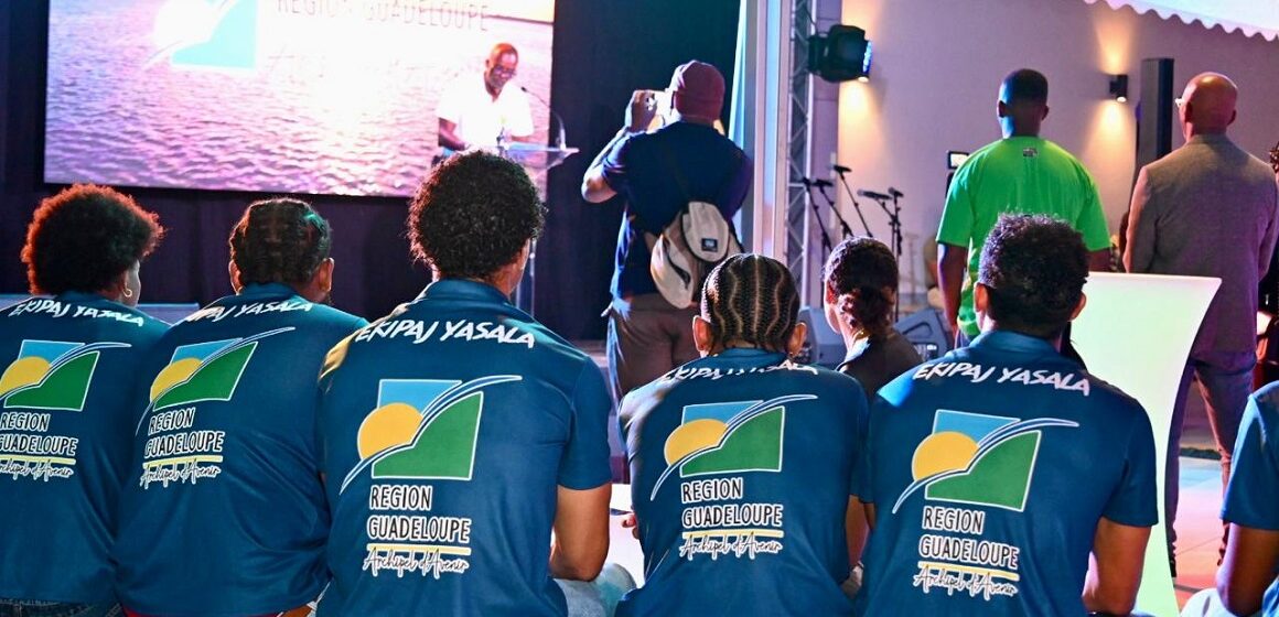 Au Mémorial Acte, vendredi 21 novembre, le président de Région Ary Chalus a officiellement lancé le compte à rebours de la prochaine Route du Rhum Destination Guadeloupe