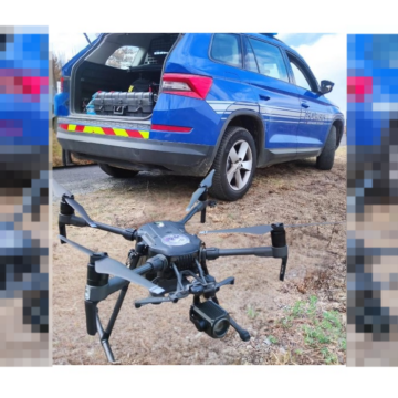 Gros plan sur un drone professionnel équipé d'une caméra, utilisé par la gendarmerie pour des opérations de surveillance nocturne. Photo : Gendarmerie de Guadeloupe
